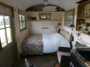 Noddfa shepherd hut at Studio-W in Mid Wales